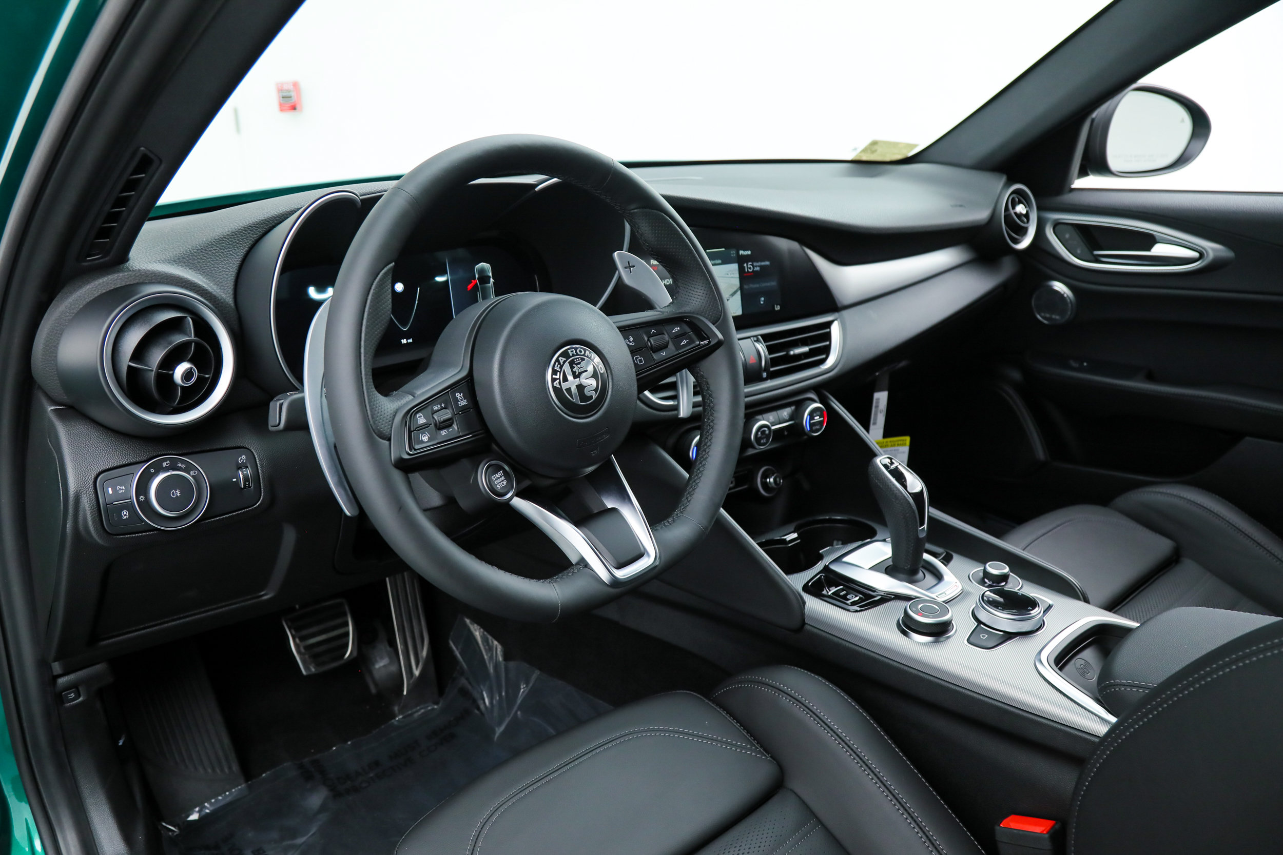 New 2026 Alfa Romeo Giulia w/ Driving Assist Package RWD image 16