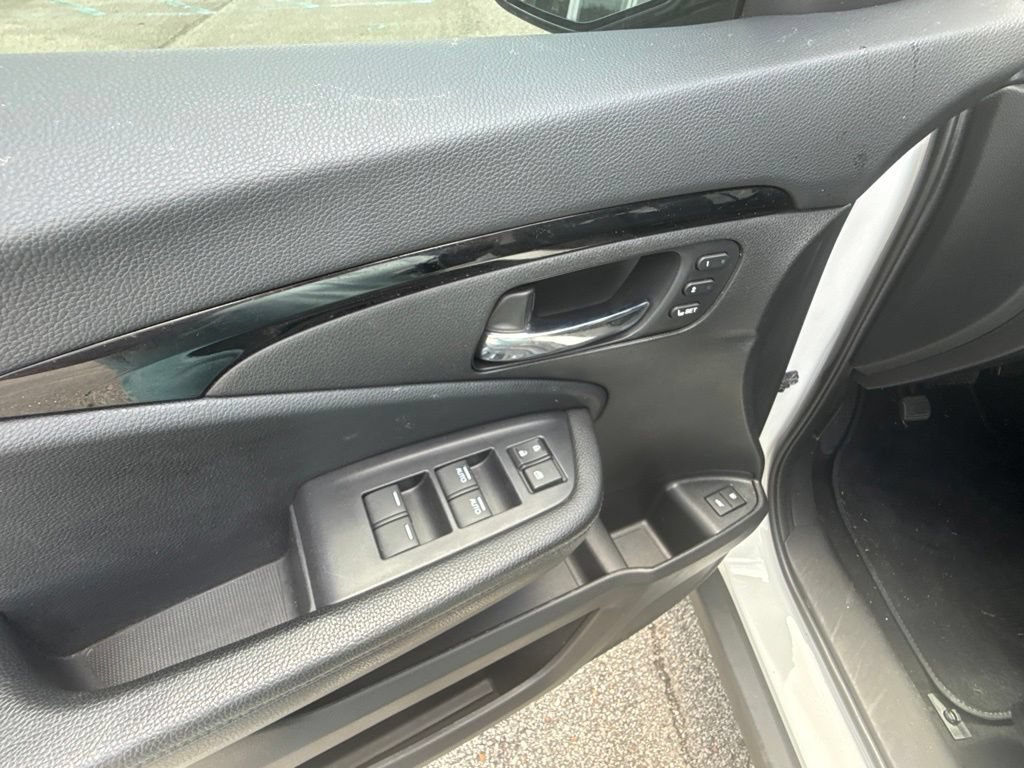 Used 2020 Honda Pilot Touring image 12