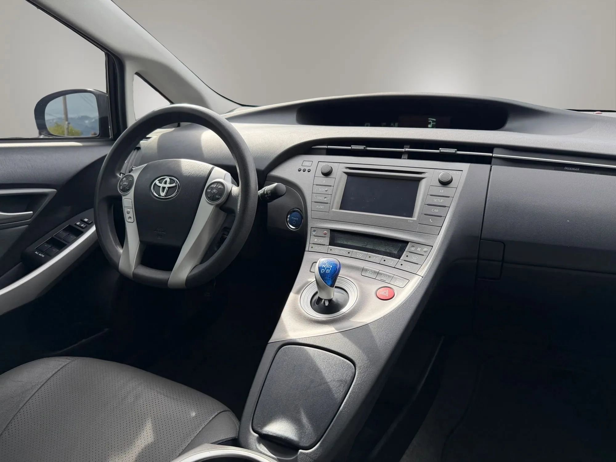 Used 2014 Toyota Prius Two image 25