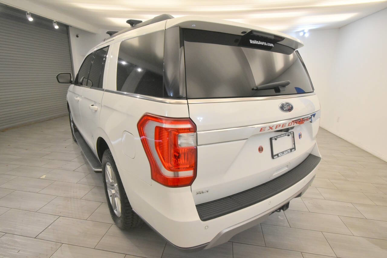 Used 2021 Ford Expedition XLT image 3