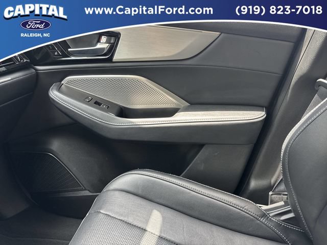 Used 2023 Acura MDX FWD w/ Technology Package image 29