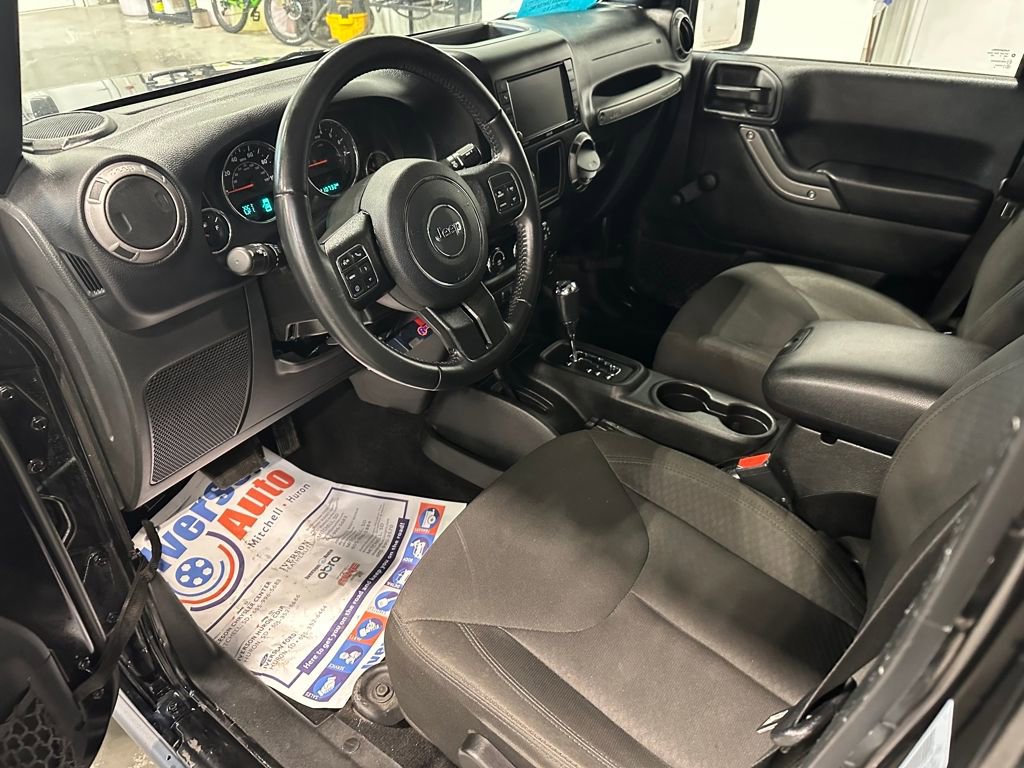 Used 2017 Jeep Wrangler Unlimited Sport w/ Connectivity Group image 15