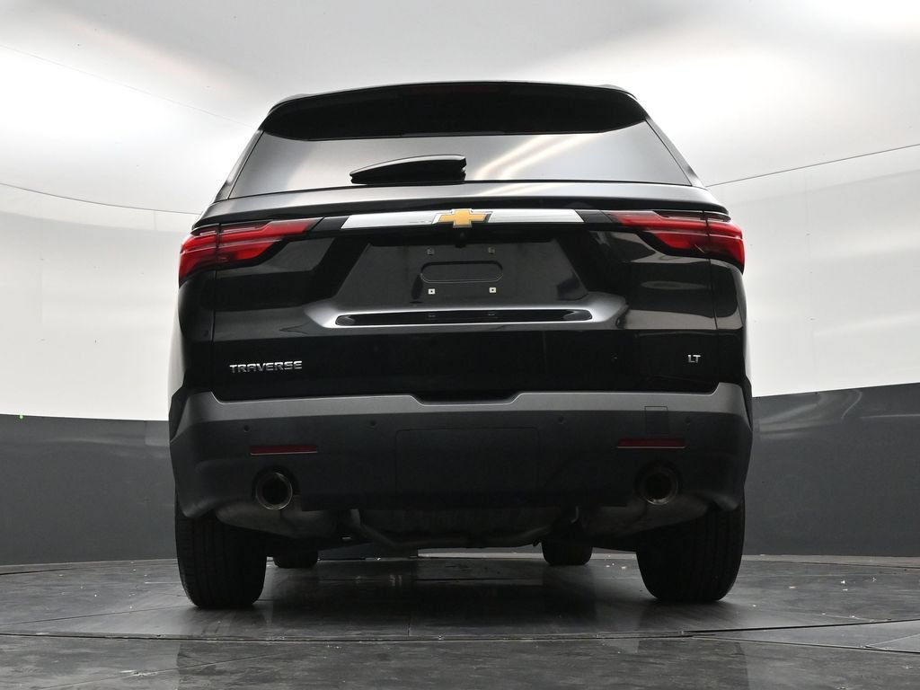 Used 2023 Chevrolet Traverse LT FWD image 24