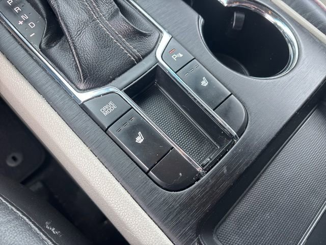 Used 2019 Kia Sedona EX image 25