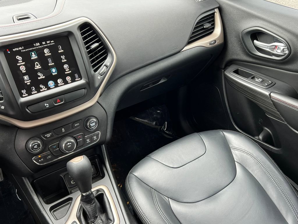 Used 2016 Jeep Cherokee 75th Anniversary FWD image 29
