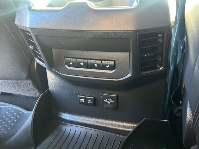 Used 2022 Toyota Tundra Platinum w/ Advanced Package image 21