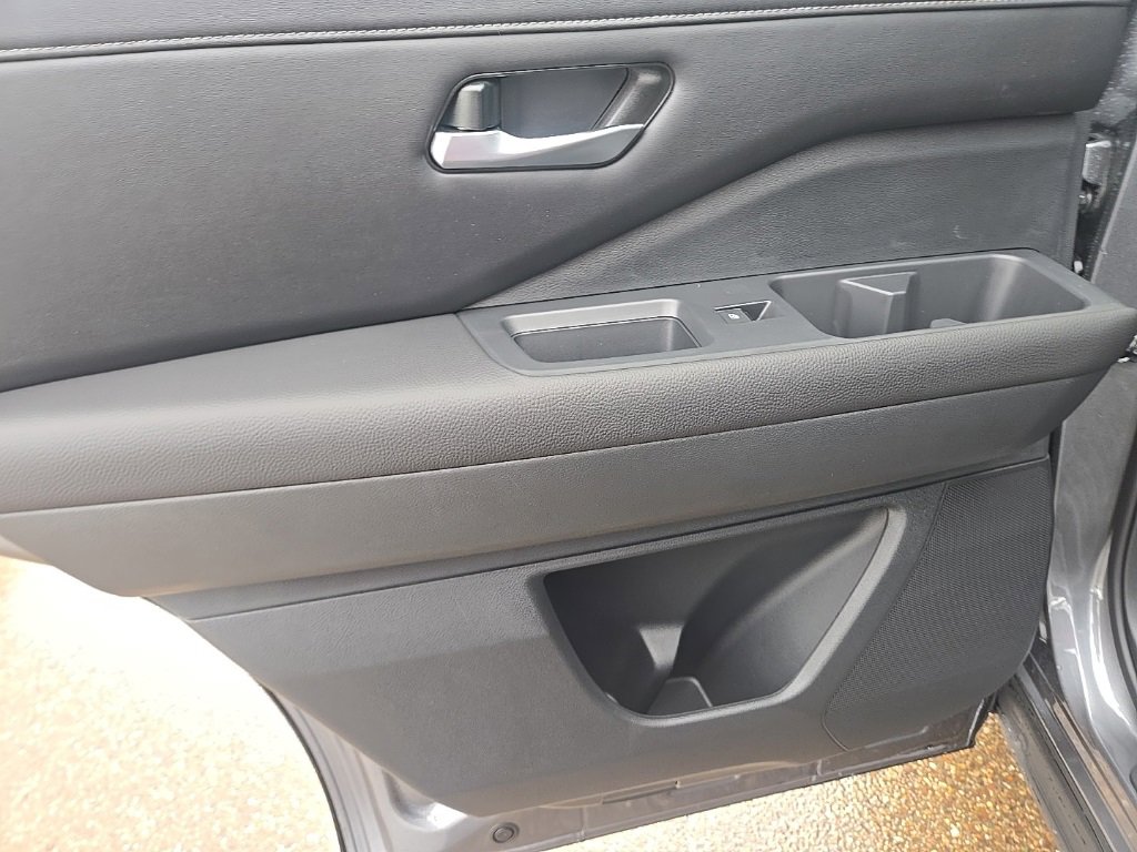 New 2026 Nissan Pathfinder SL w/ SL Premium Package image 37