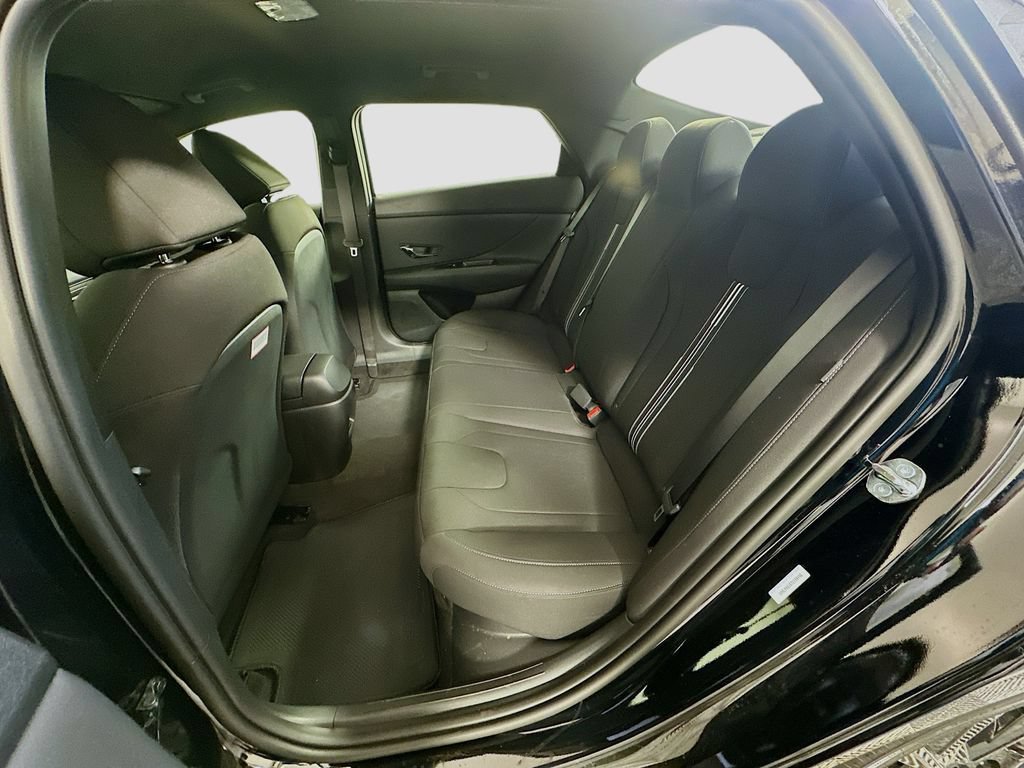New 2026 Hyundai Elantra Sport w/ Cargo Package FWD image 17
