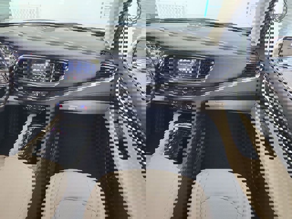 Certified 2022 Buick Enclave Essence w/ Sport Touring Edition image 27