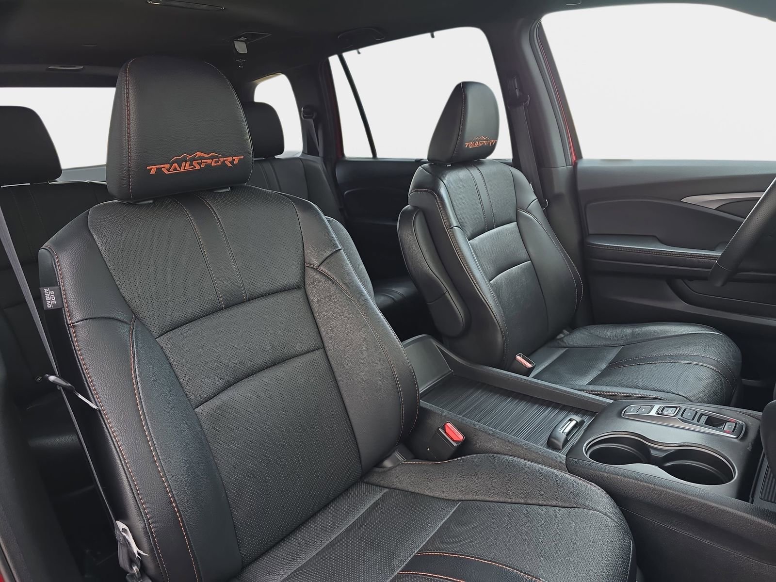 Used 2022 Honda Passport TrailSport image 12