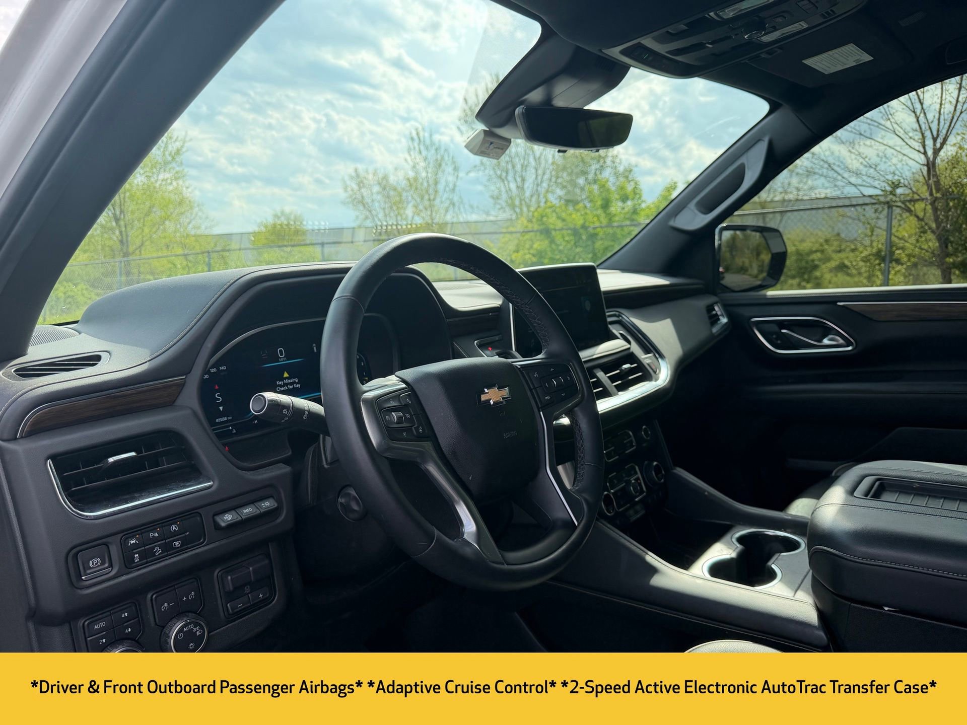 Used 2023 Chevrolet Suburban Premier w/ Premium Package AWD/4WD image 15
