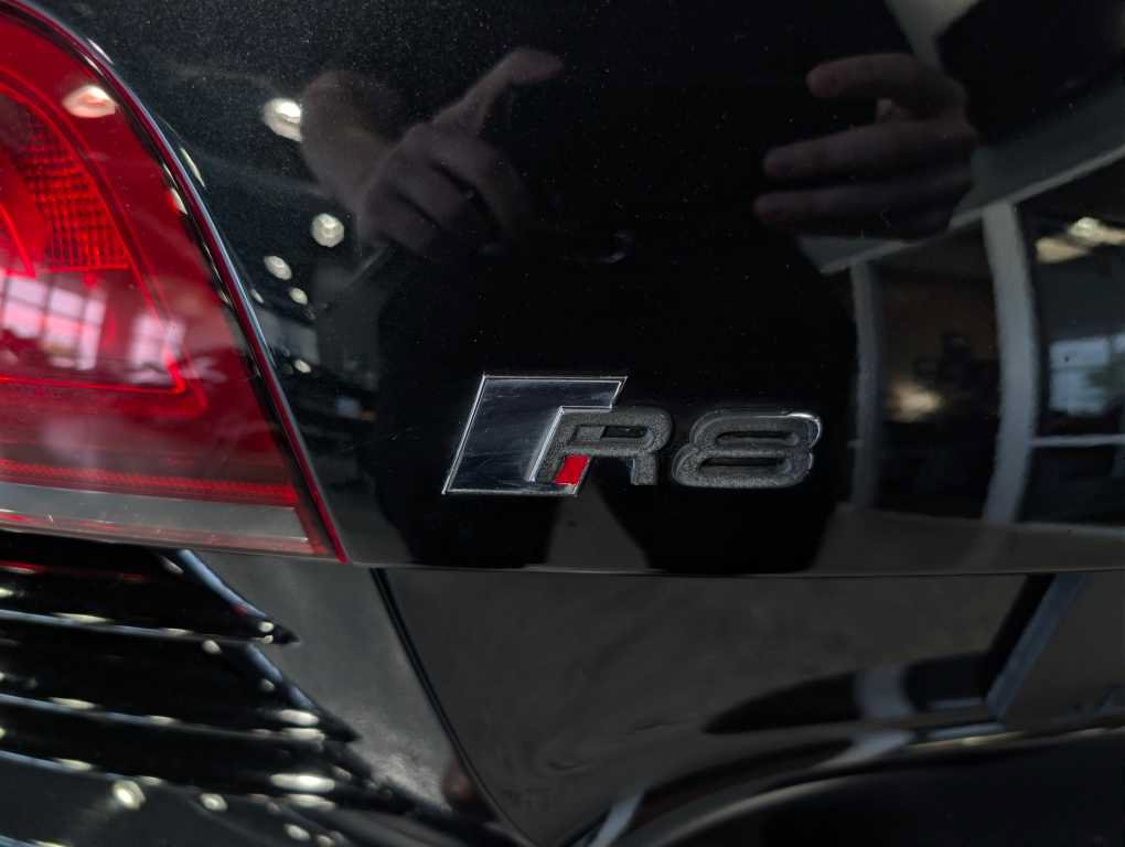 Used 2015 Audi R8 V8 AWD/4WD image 12