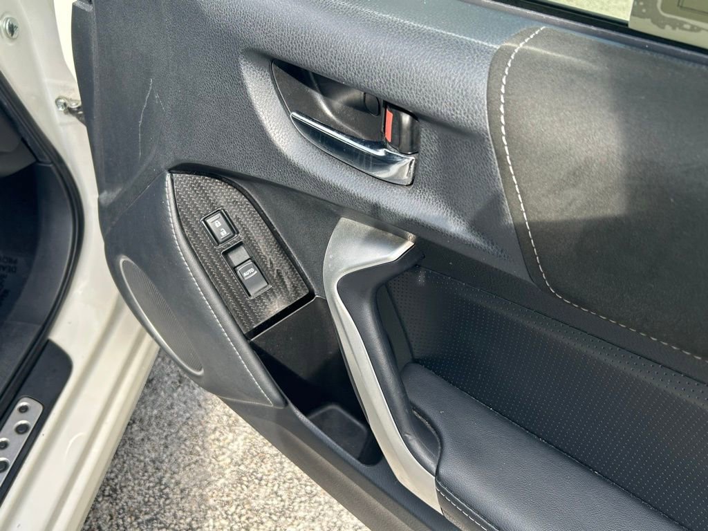 Used 2018 Toyota 86 image 24