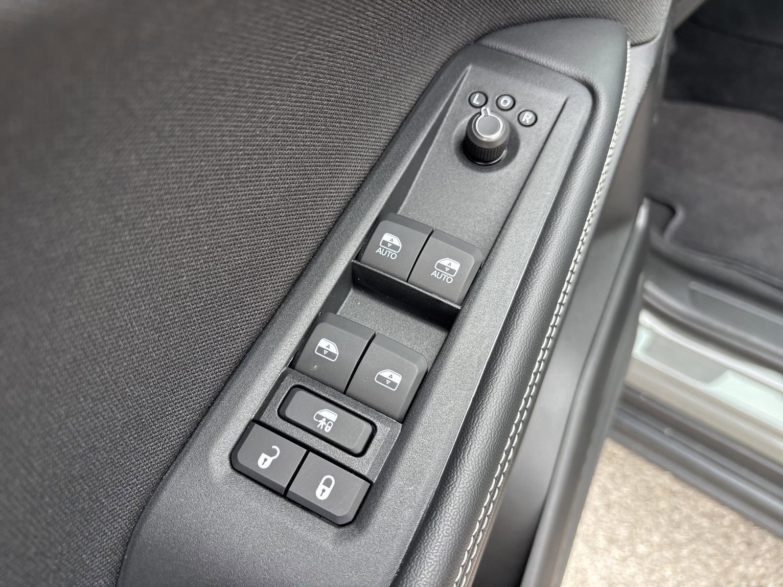 New 2026 Jeep Cherokee Laredo image 11