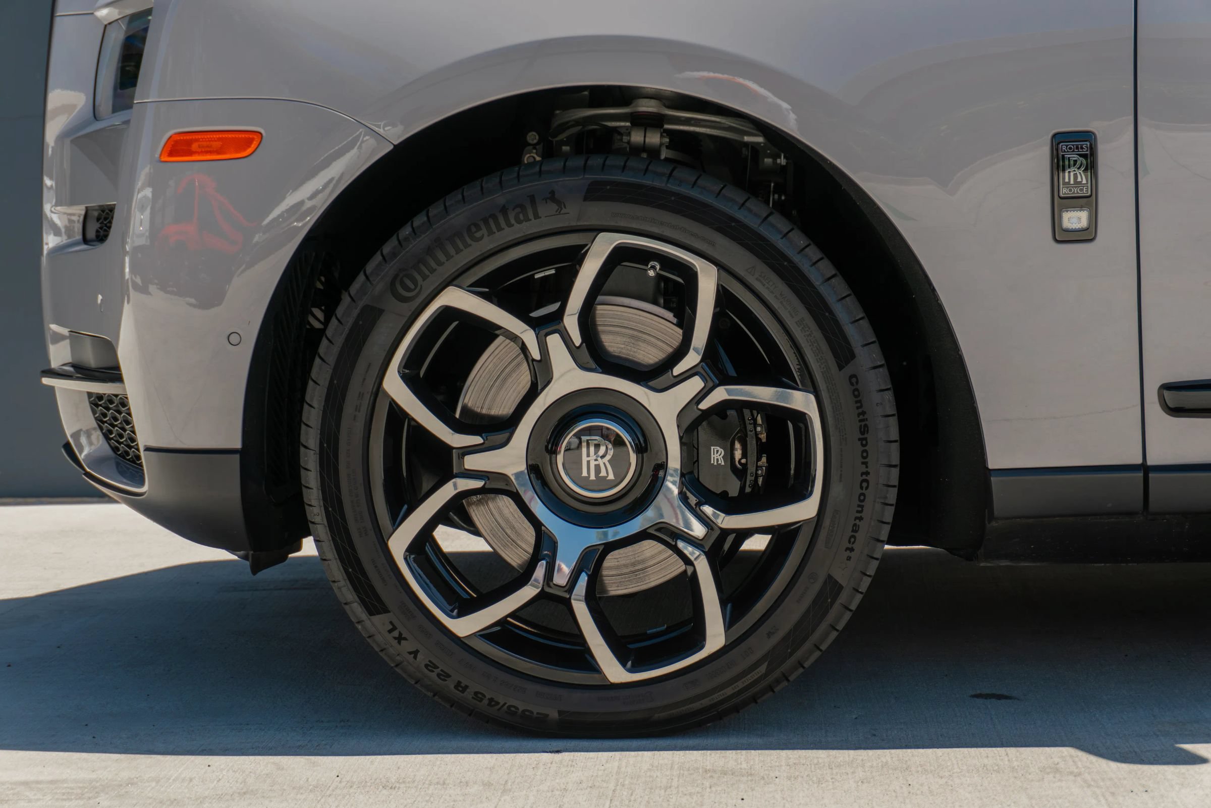 Used 2024 Rolls-Royce Cullinan Black Badge AWD/4WD image 19