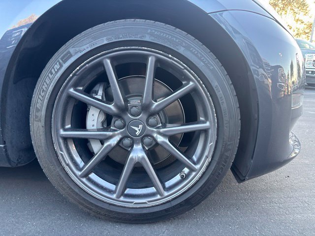 Used 2018 Tesla Model 3 Long Range RWD image 6
