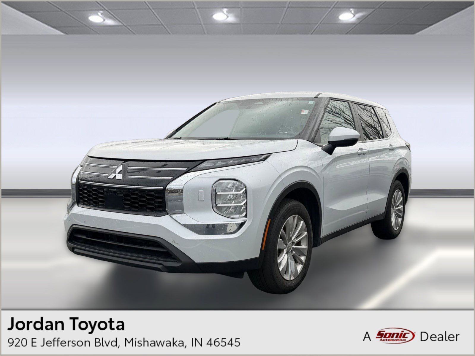 Used 2025 Mitsubishi Outlander ES