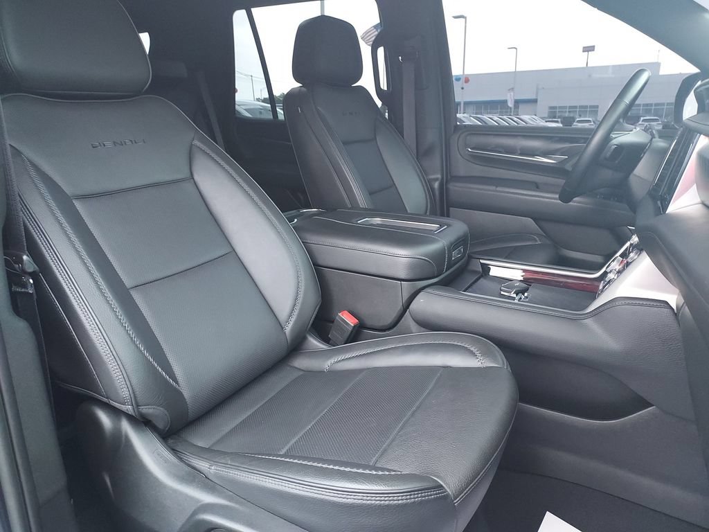 Used 2023 GMC Yukon Denali AWD/4WD image 31