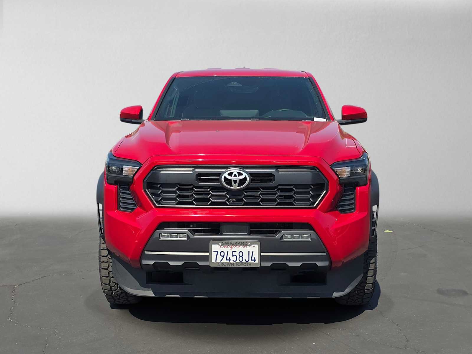 Certified 2025 Toyota Tacoma TRD Off-Road AWD/4WD image 8