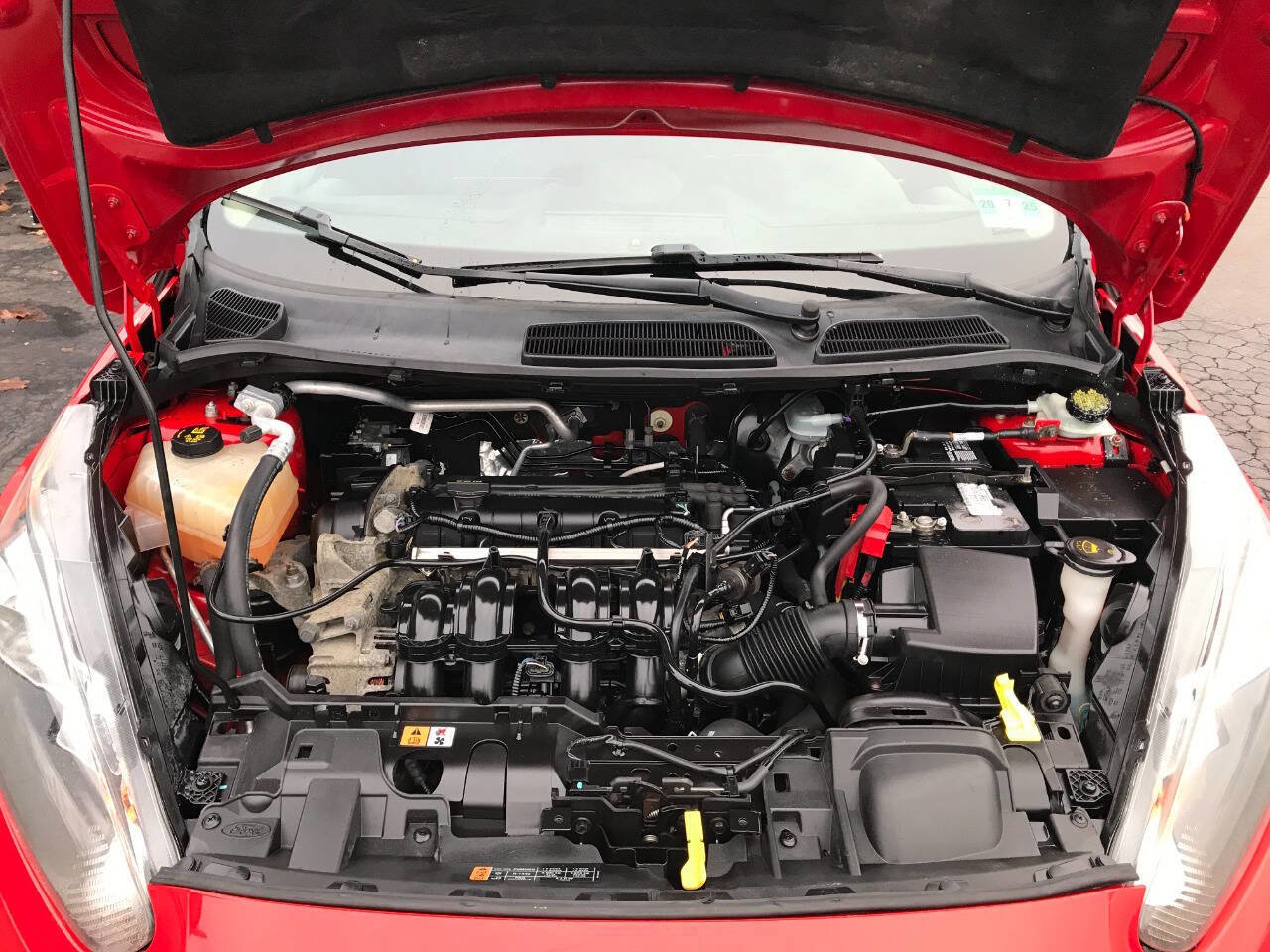 Used 2014 Ford Fiesta SE w/ Comfort Package image 11