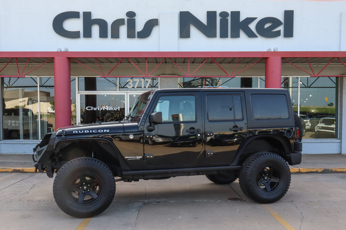 Used 2018 Jeep Wrangler Unlimited Rubicon w/ Connectivity Group AWD/4WD image 1