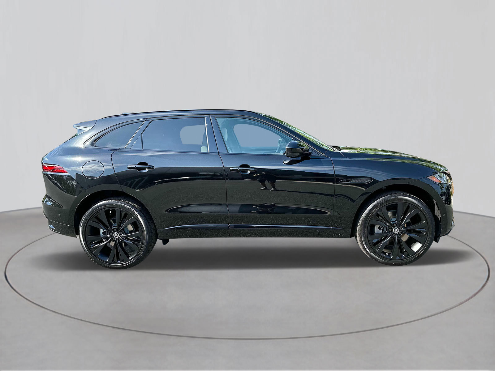 New 2026 Jaguar F-PACE R-Dynamic S image 5