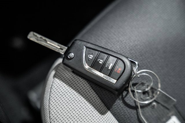 Used 2024 Toyota Corolla LE image 33