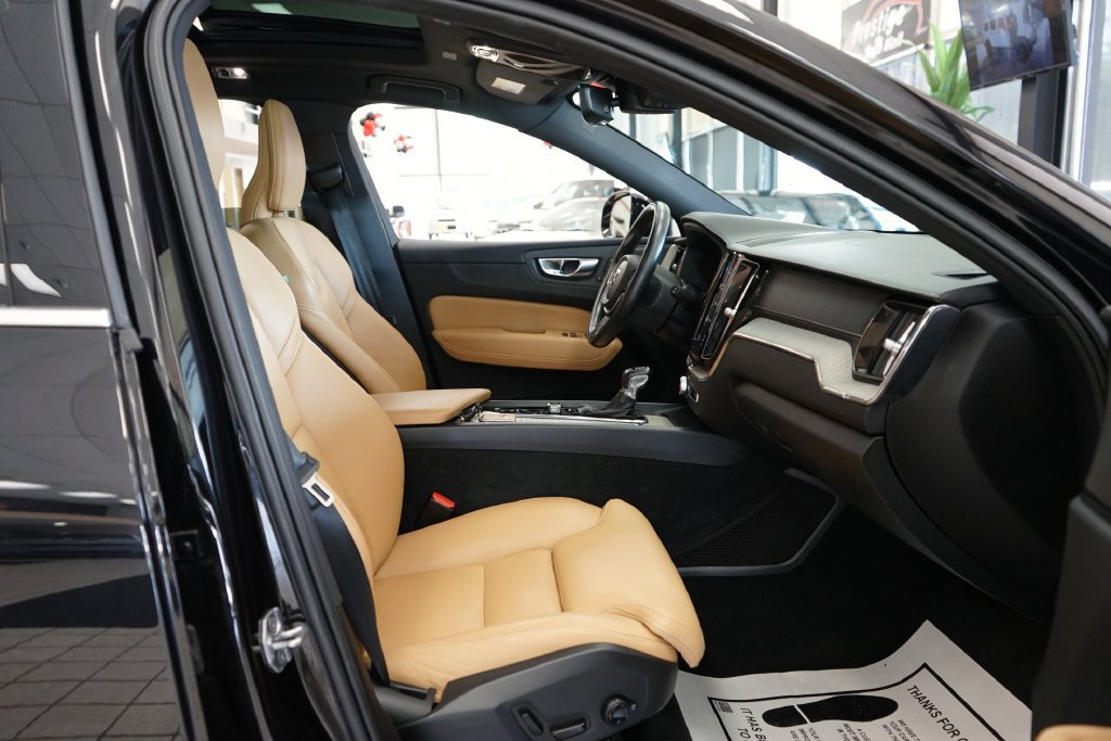 Used 2020 Volvo XC60 T6 Inscription w/ Protection Package AWD/4WD image 47