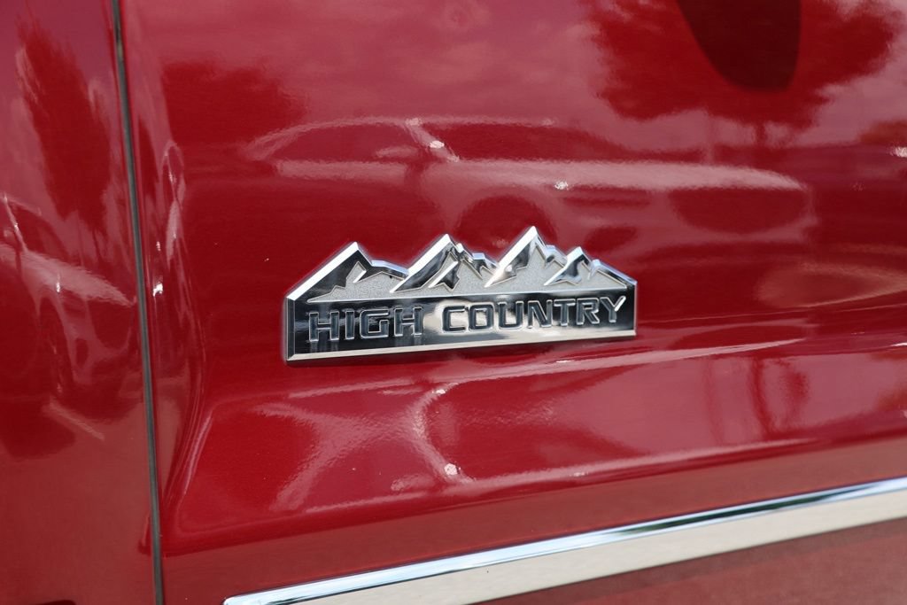 Used 2018 Chevrolet Silverado 1500 High Country AWD/4WD image 11