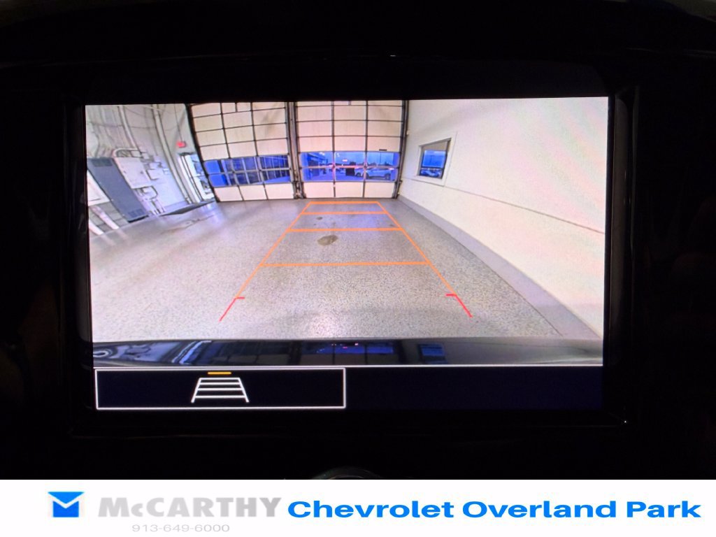 Used 2023 Chevrolet Traverse LT w/ LPO, Cargo Package FWD image 22