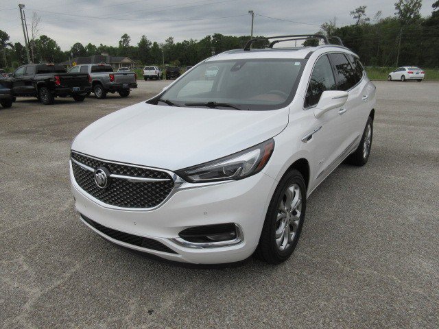 Used 2021 Buick Enclave Avenir w/ Avenir Technology Package image 2