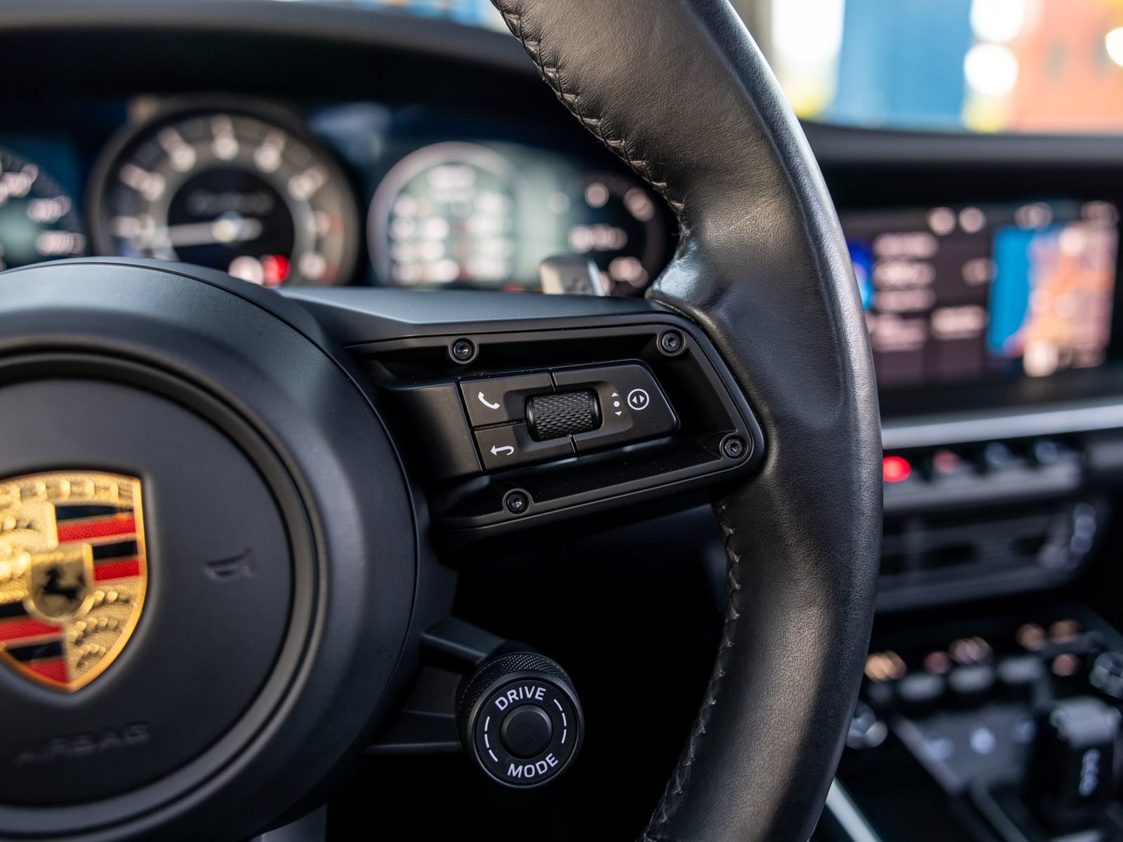 Certified 2021 Porsche 911 Turbo S AWD/4WD image 33