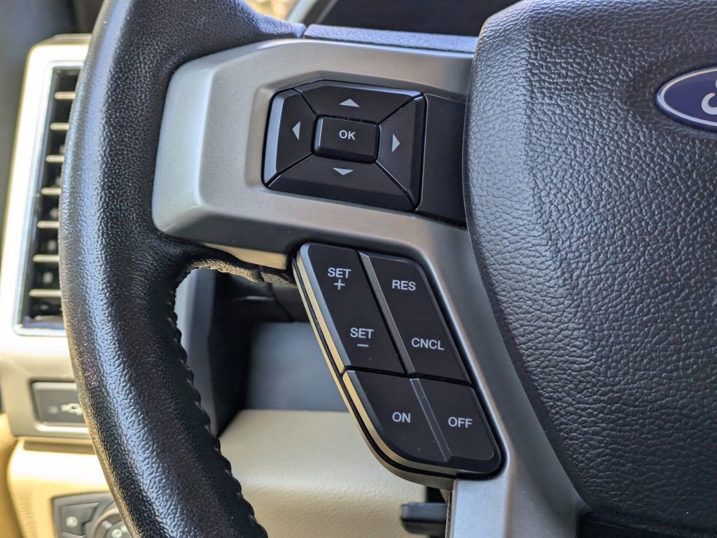 Used 2020 Ford F250 Lariat w/ Chrome Package image 26