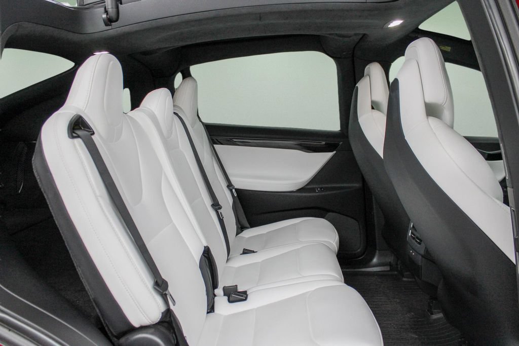 Used 2018 Tesla Model X 75D AWD/4WD image 30