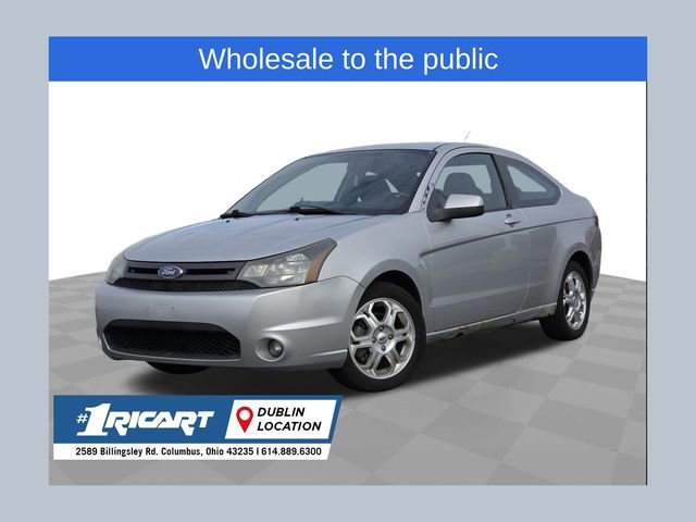 Used 2010 Ford Focus SE FWD image 1