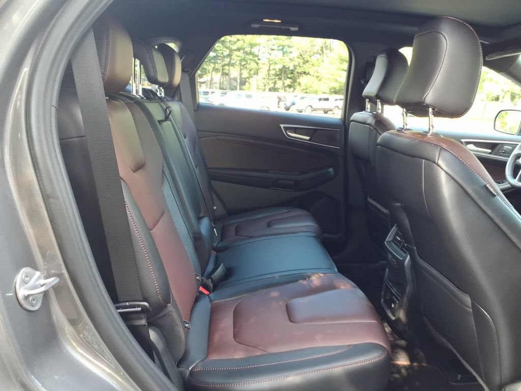 Certified 2022 Ford Edge Titanium w/ Equipment Group 301A AWD/4WD image 12