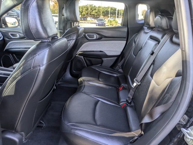 Used 2024 Jeep Compass Latitude image 28