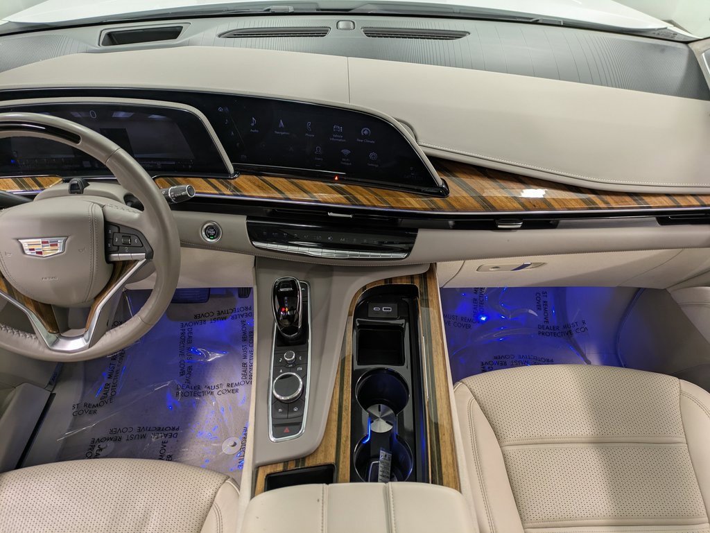 Used 2022 Cadillac Escalade Premium Luxury Platinum image 22