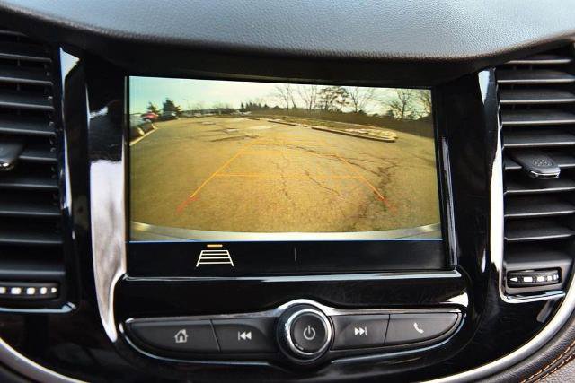 Used 2019 Chevrolet Trax LT w/ LT Convenience Package image 12