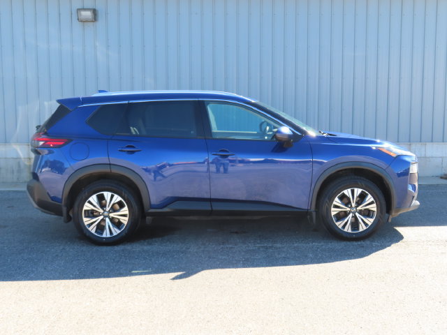 Used 2021 Nissan Rogue SV AWD/4WD image 3