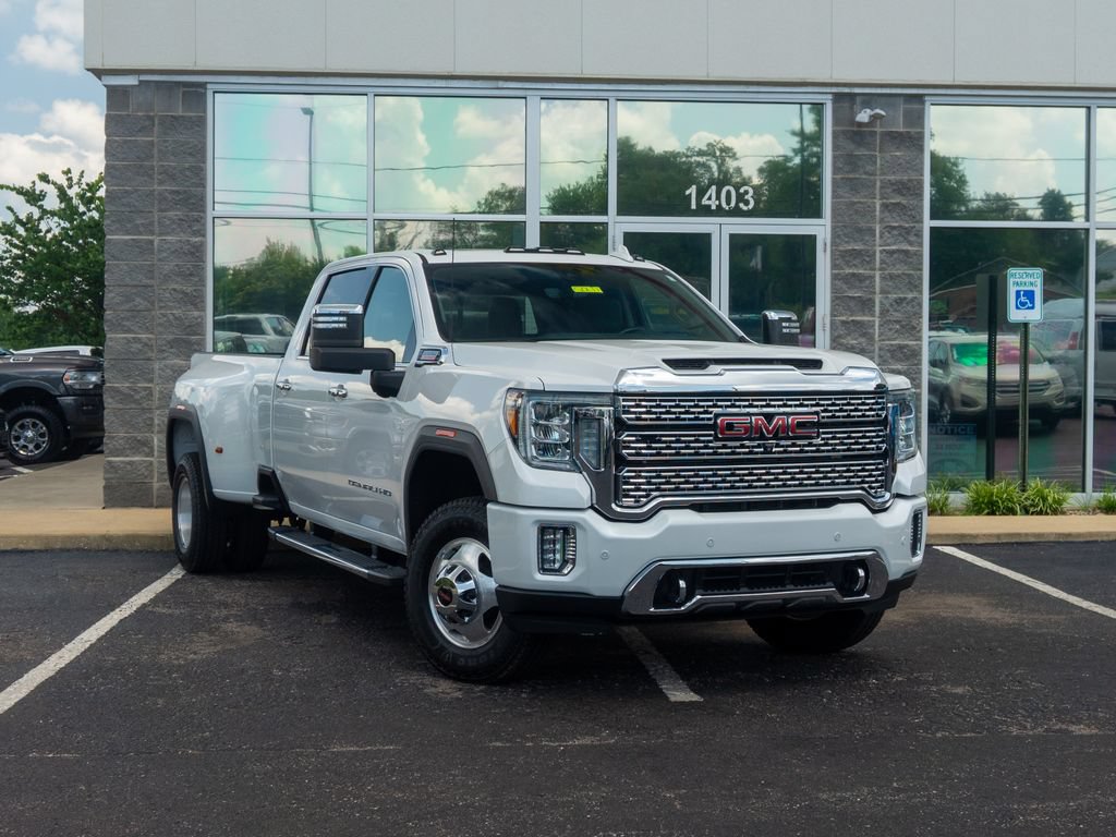 Used 2020 GMC Sierra 3500 Denali w/ Denali Ultimate Package AWD/4WD image 1