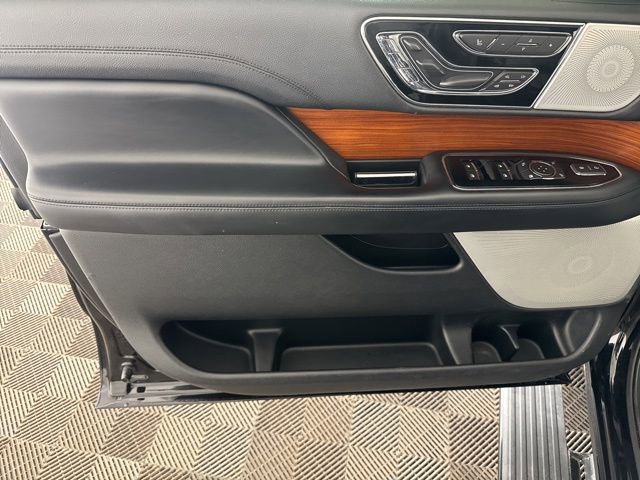 Used 2019 Lincoln Navigator Reserve w/ Cargo Package image 20