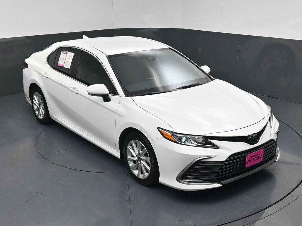 Used 2024 Toyota Camry LE w/ Convenience Package FWD image 14