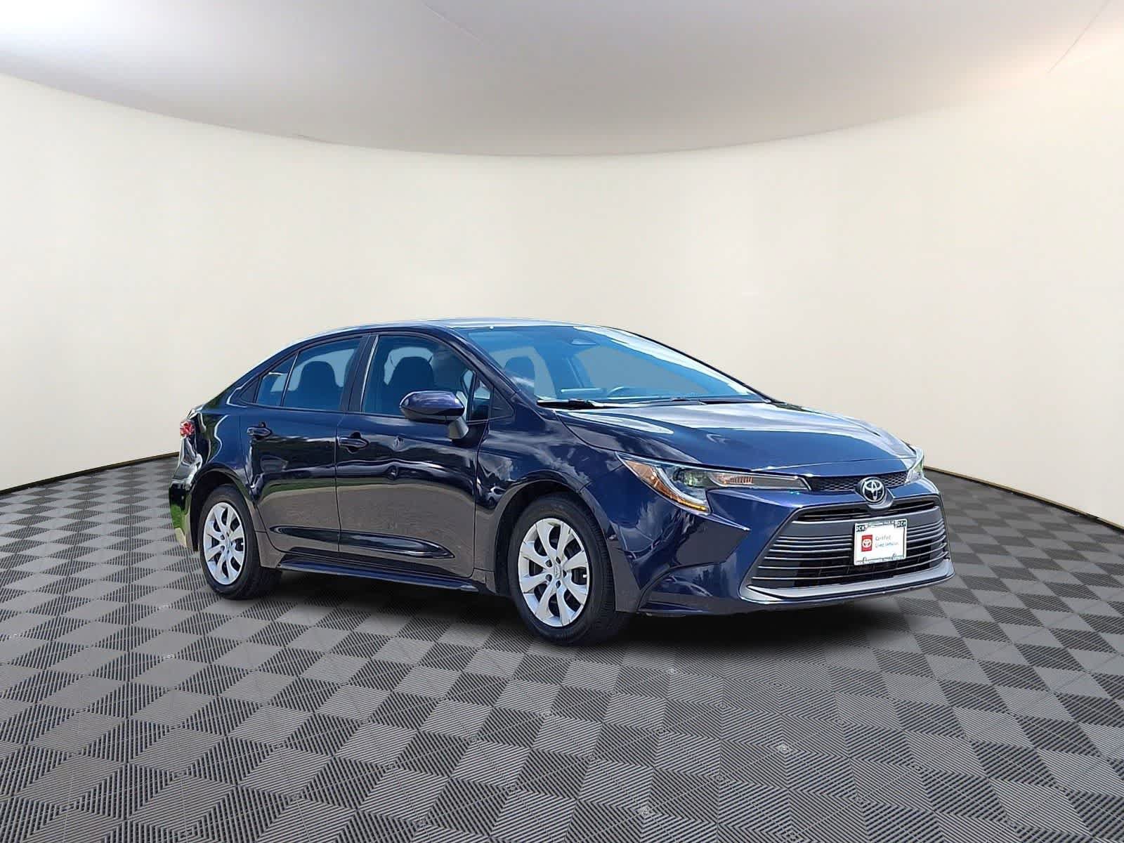 Certified 2024 Toyota Corolla LE FWD image 4