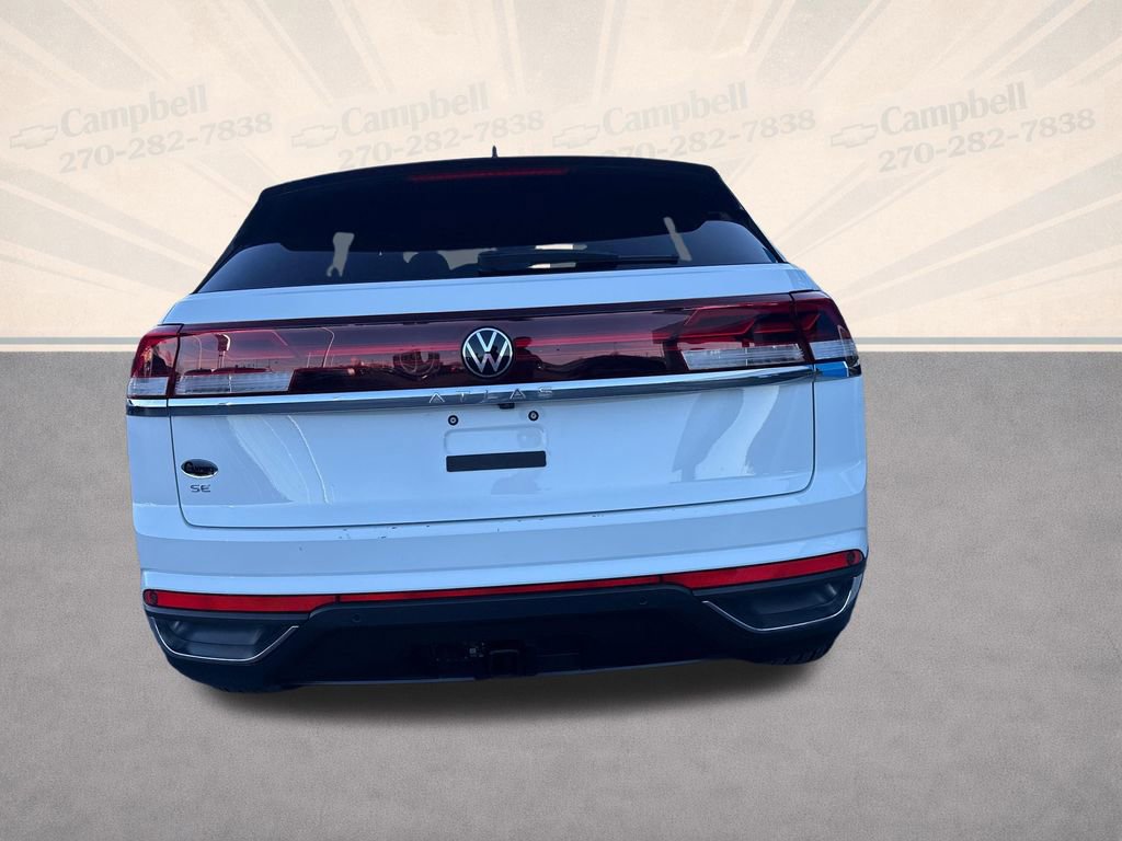 Used 2025 Volkswagen Atlas Cross Sport SE image 4