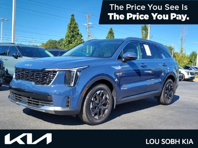 Certified 2025 Kia Sorento S w/ Panoramic Sunroof Package