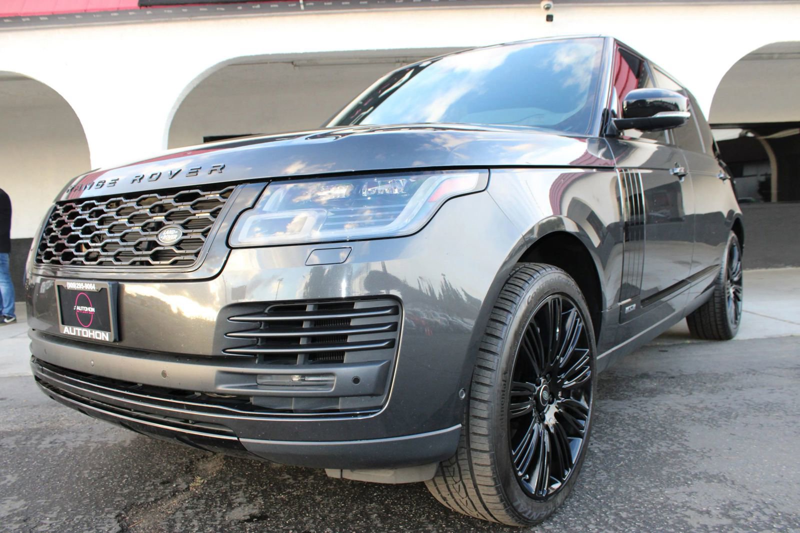 Used 2021 Land Rover Range Rover P525 Westminster Edition LWB image 6