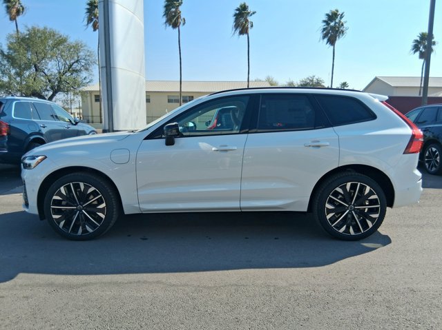 New 2026 Volvo XC60 T8 Ultra w/ Protection Package Premier AWD/4WD image 3
