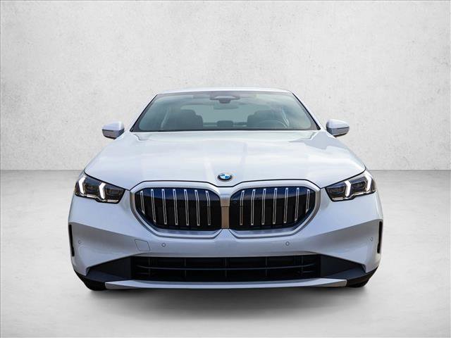 New 2026 BMW 530i xDrive video 2