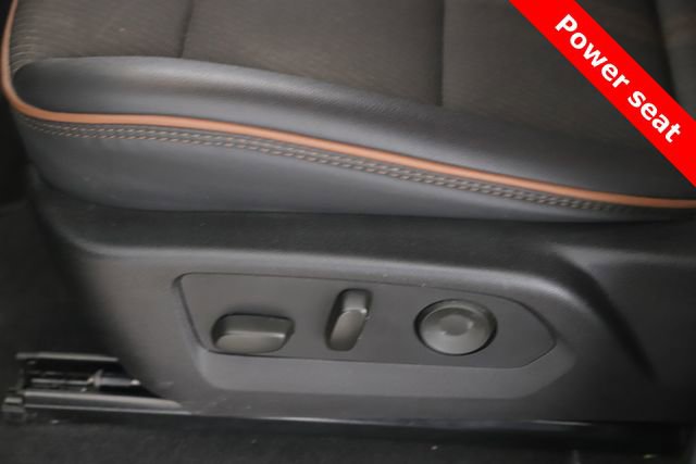 Used 2024 GMC Canyon AT4 image 18